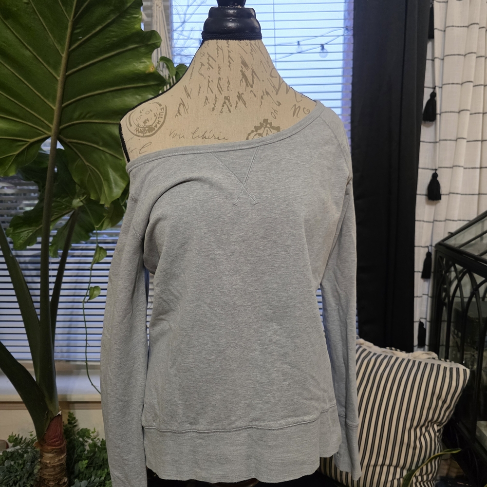 Lululemon Athletica Great Basic Gray Sweatshirt - image 2